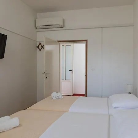 Begovi - One Bedroom Bronx